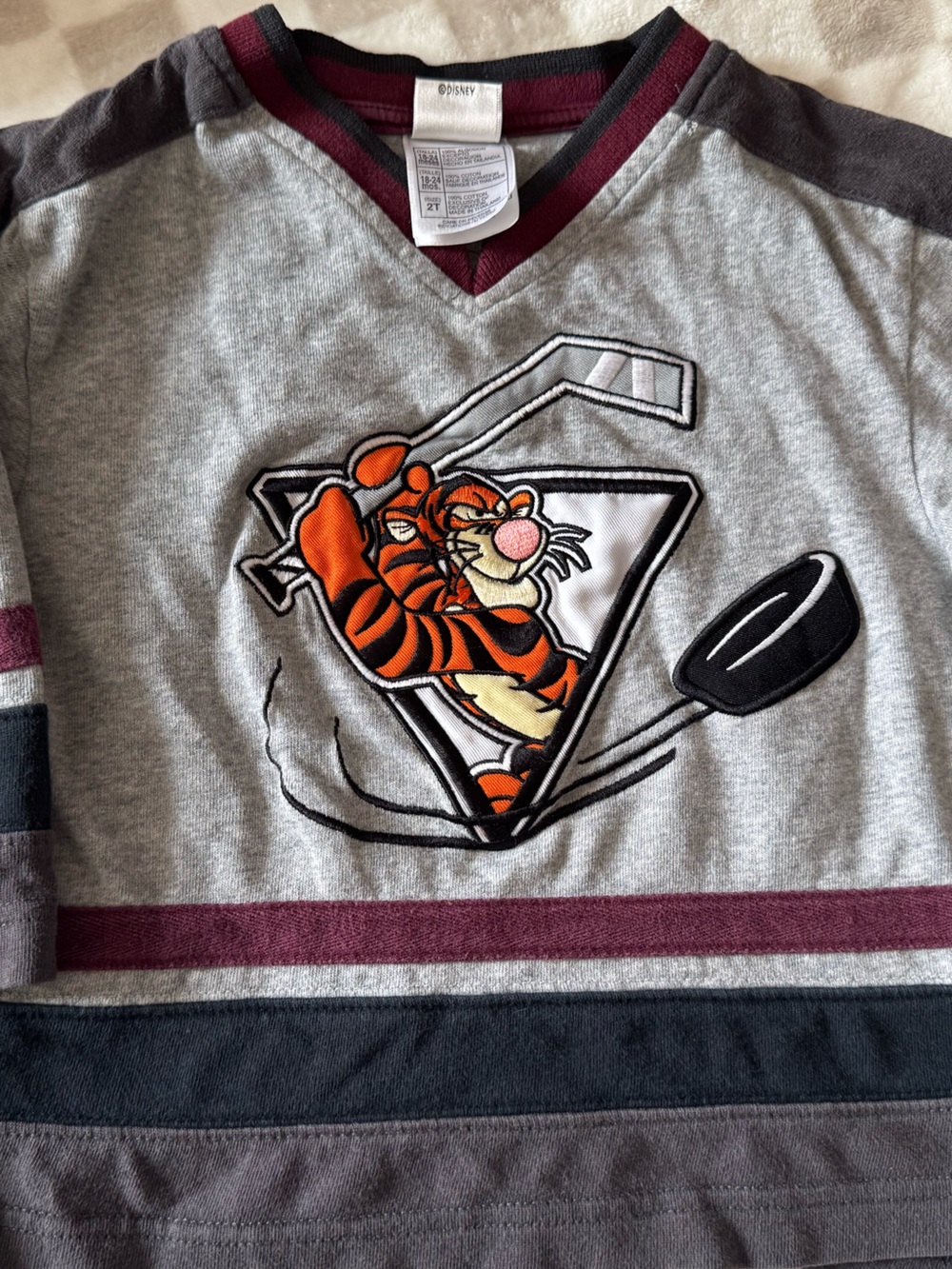 Disney Gray and Orange Tigger Hockey Pullover vintage